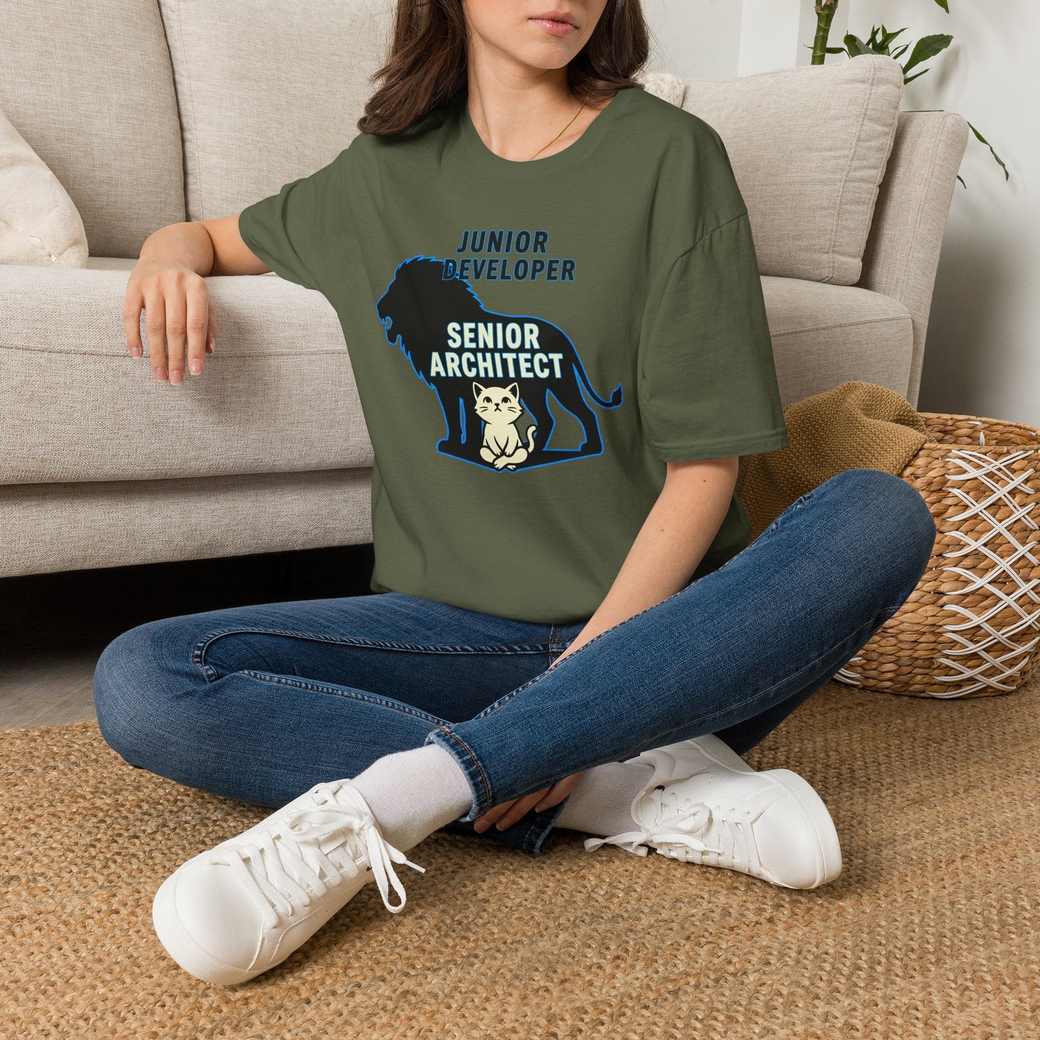 Junior developer vs Senior architect T-Shirt